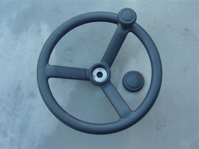 Steering wheel c/w knob (360mm diameter - 19mm spline)